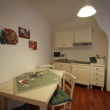 Casa Chiasso Cacace Apartment *